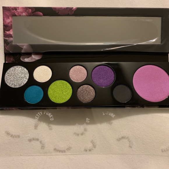 Girls Pretty Punk Eyeshadow & Highlighter Palette - Picture 6 of 7